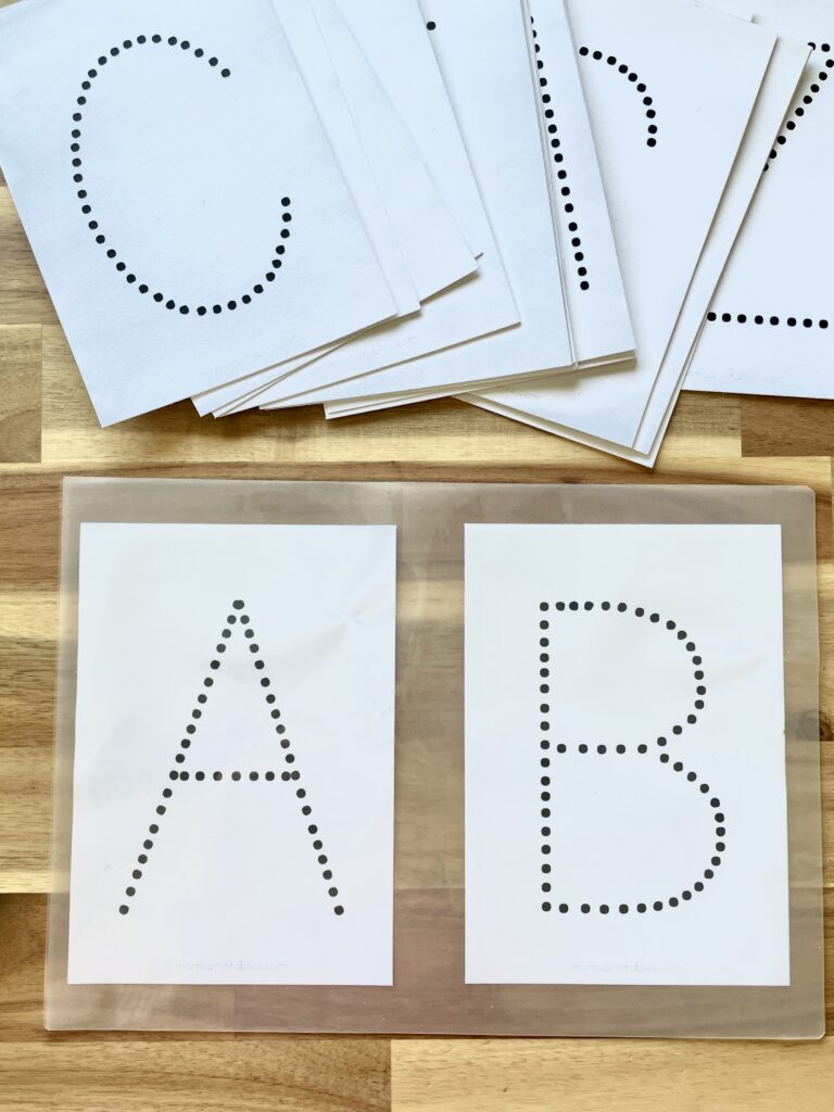 Letter Formation Cards | Free Alphabet Letter Formation Cards | Letter Formation Activities | Alphabet Formation Worksheets Free PDF | Free download at Moms Printables! 