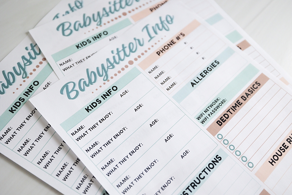 Babysitter Information Printable | Babysitter Information Sheet | Babysitter Information Template | PDF & Canva template both available at MomsPrintables!